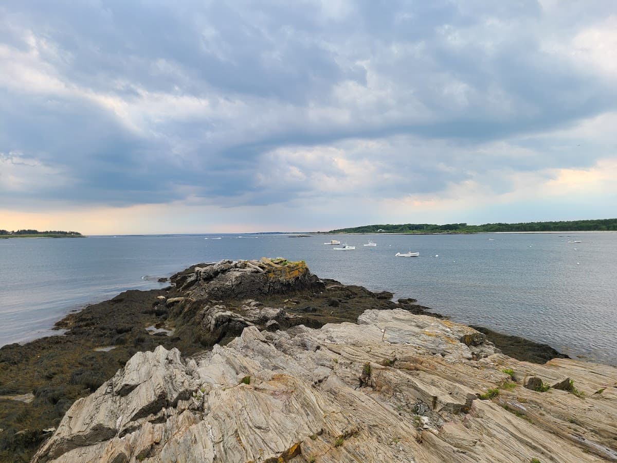 Kettle Kove surf spot