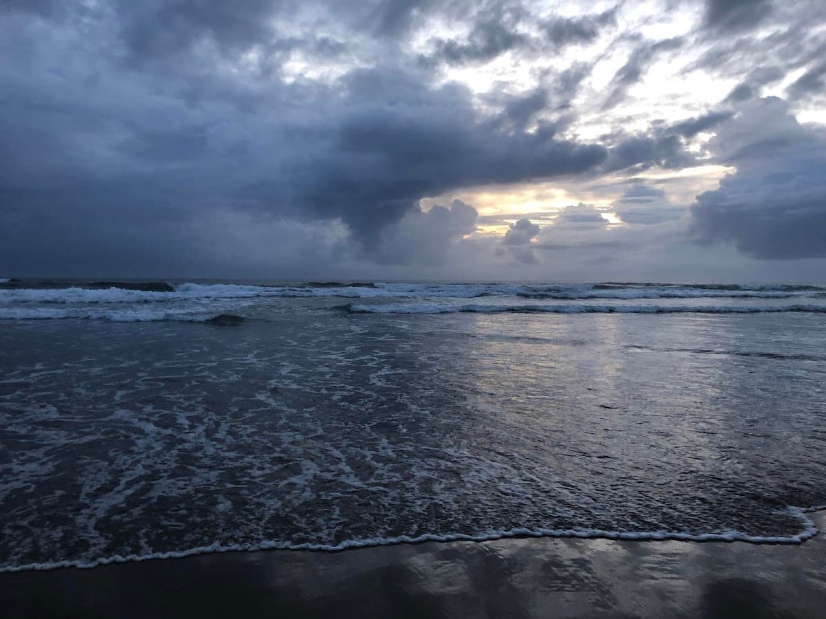 Rockaway Beach surf spot