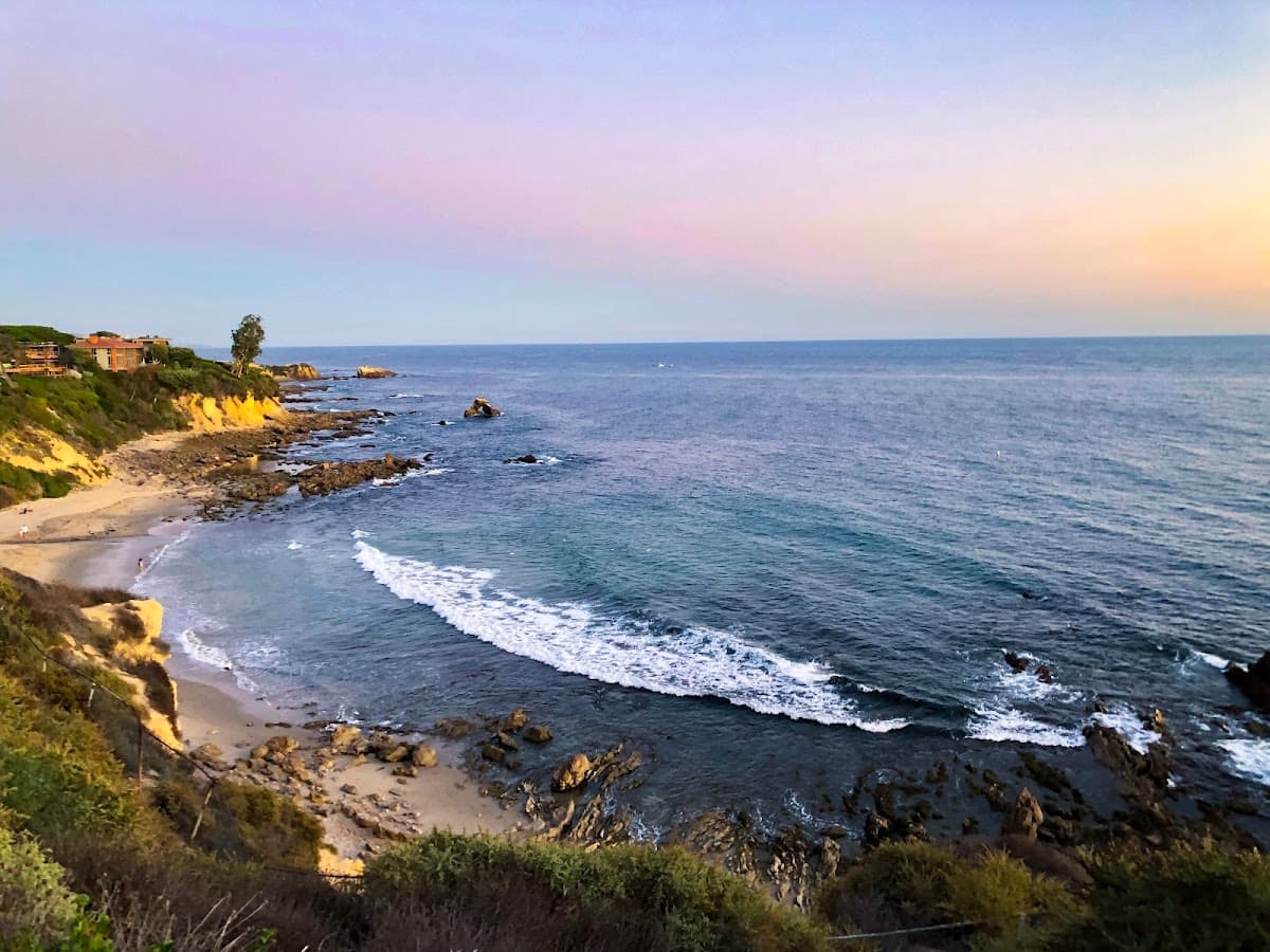 Corona Del Mar Jetty surf spot