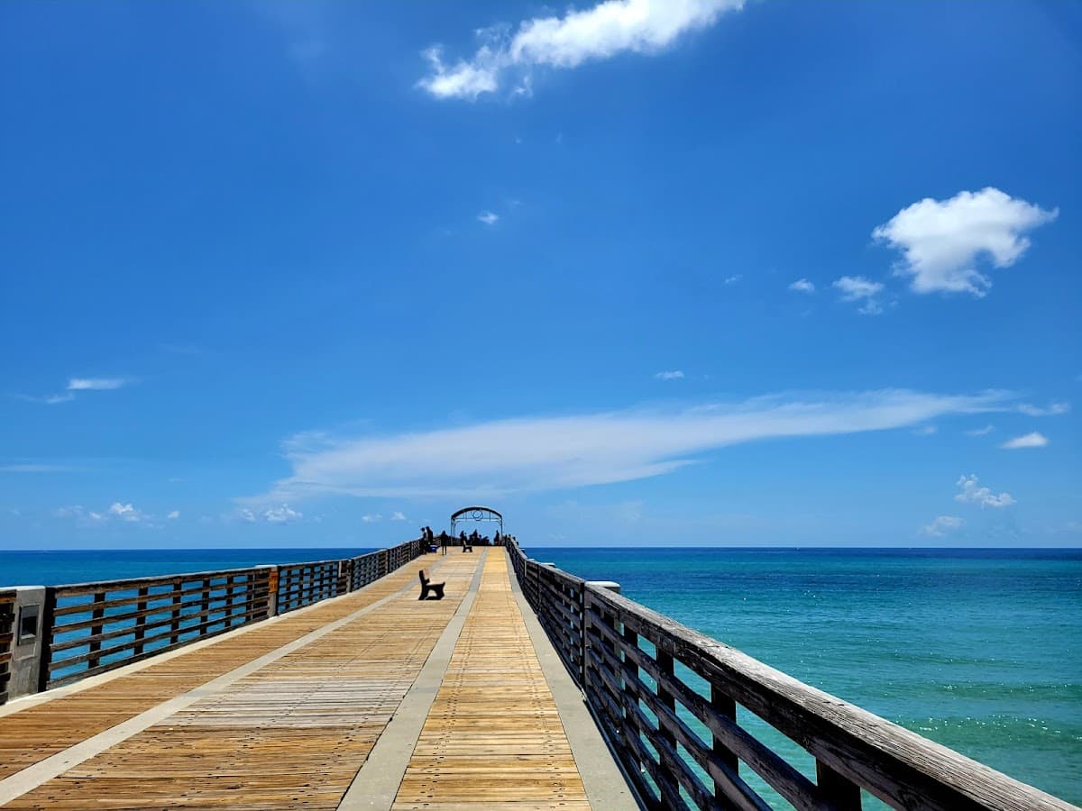 Lake Worth Pier surf spot