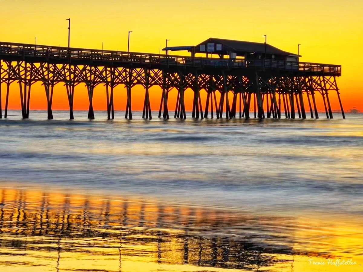 Garden City Pier surf spot
